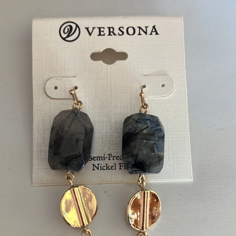 $10 SALE Grey Stone Earrings - Picture 2 of 4